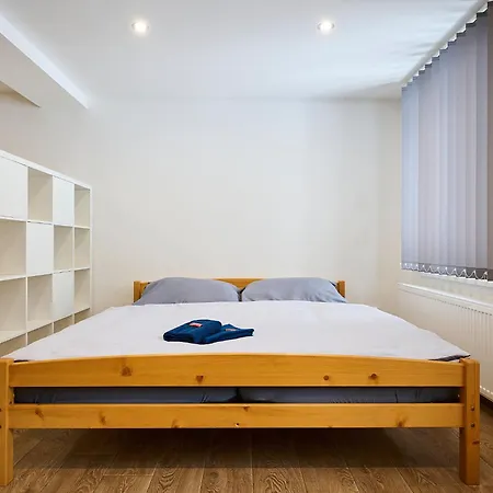 U Dzina-1 By Interhome Polubný